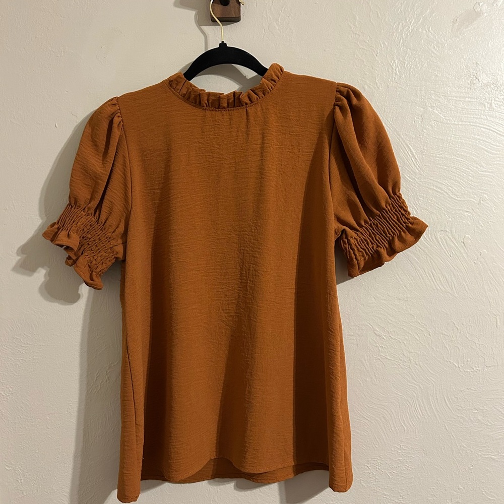 Les Amis Rust colored Ruffle Neck Puff Sleeve Top